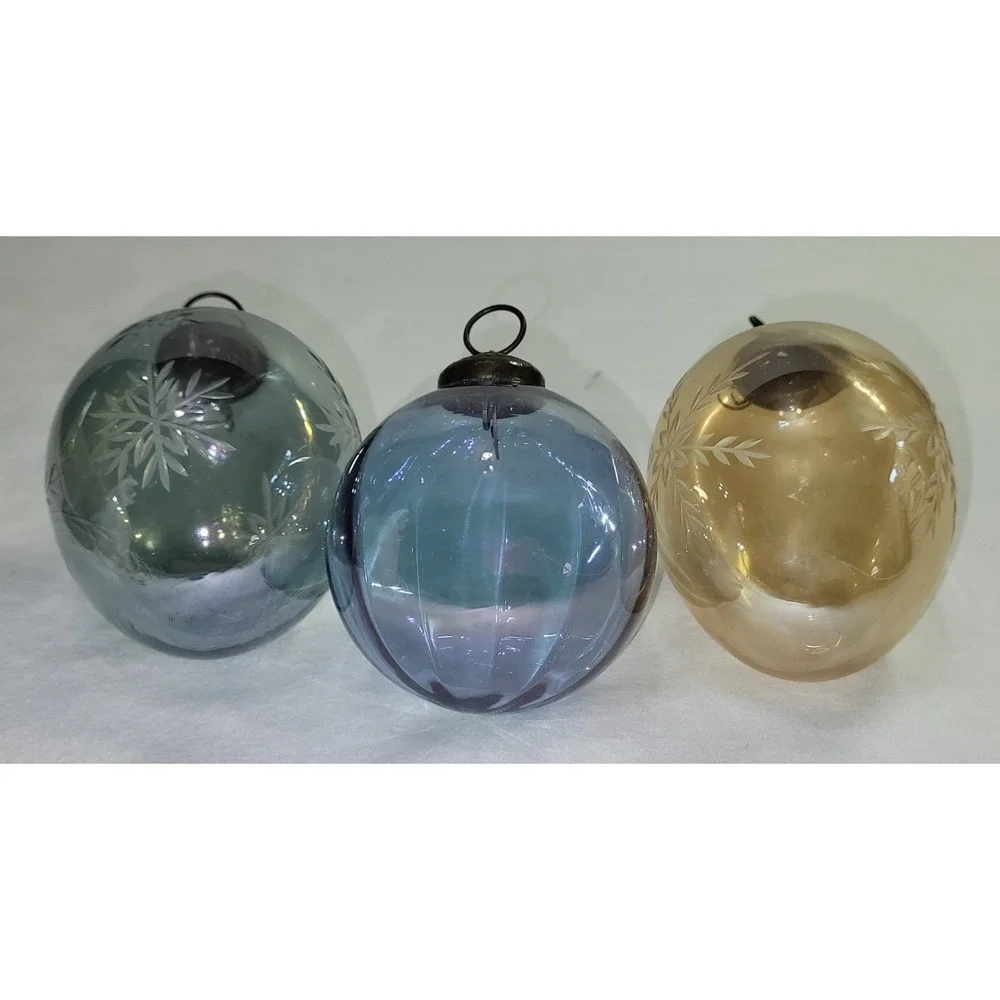 Vintage Hand‑Blown Glass Christmas Ornaments Etched Snowflake German/Czech MCM